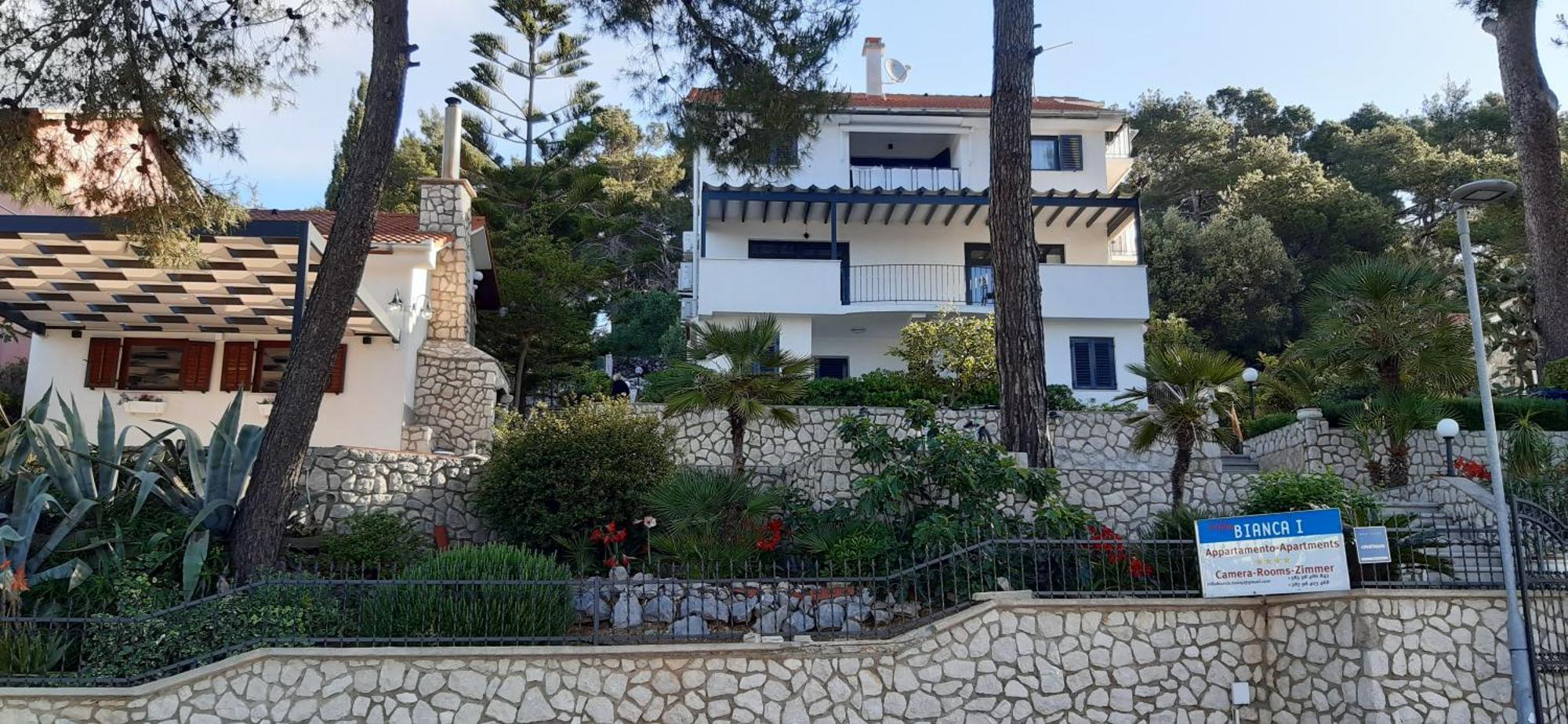 Apartments & Rooms Bianca Мали-Лошинь Экстерьер фото