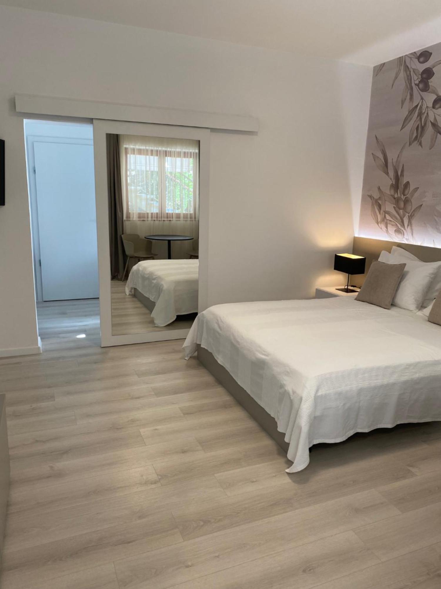 Apartments & Rooms Bianca Мали-Лошинь Экстерьер фото